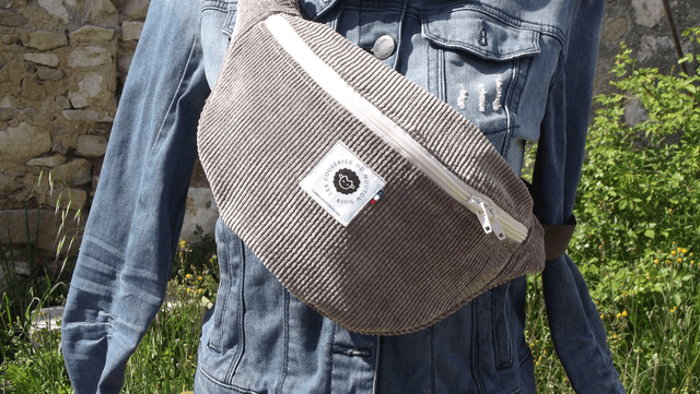 Sac banane velours marron clair 