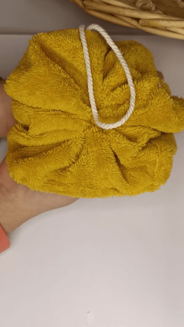 Fleur de douche en bambou